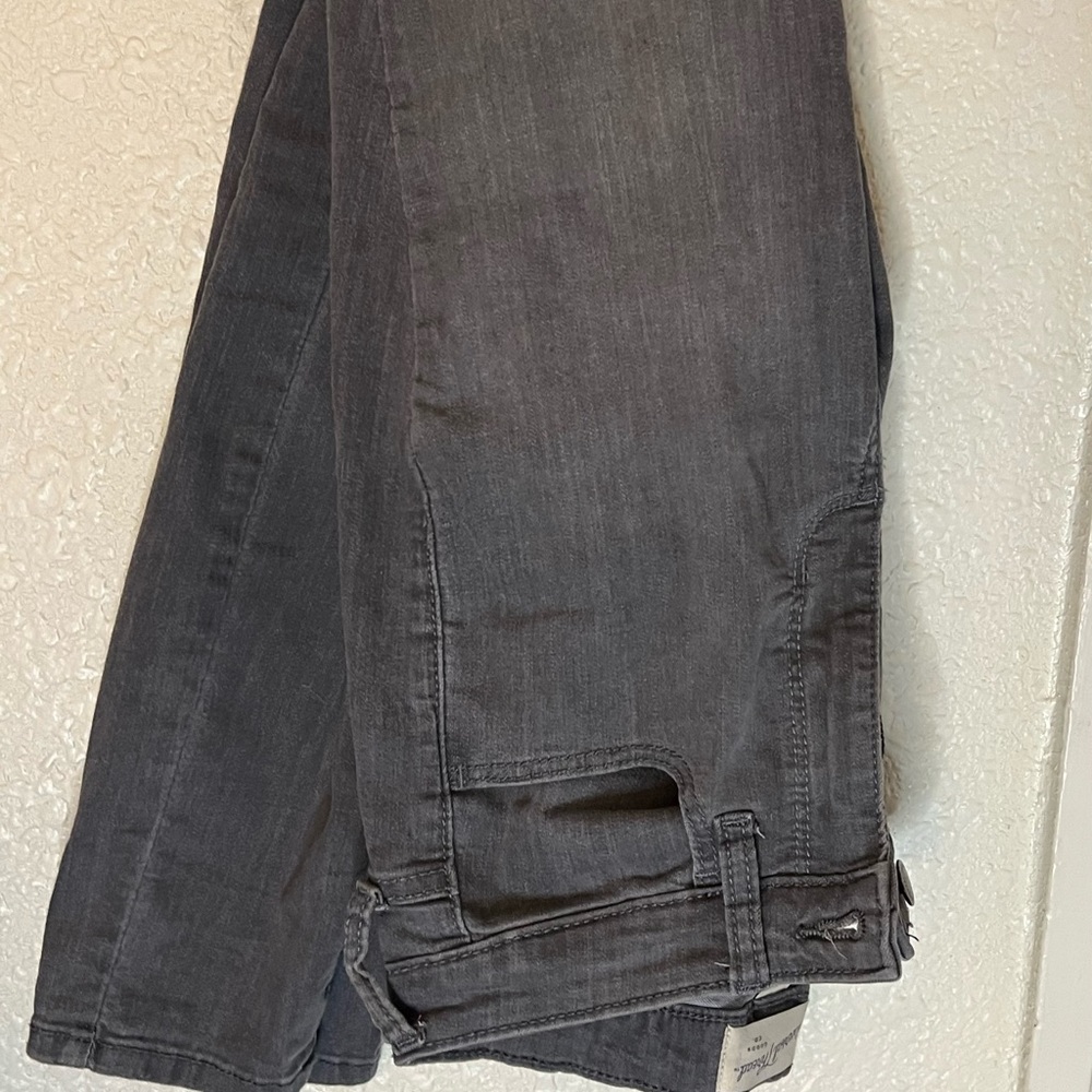 Universal thread charcoal pants